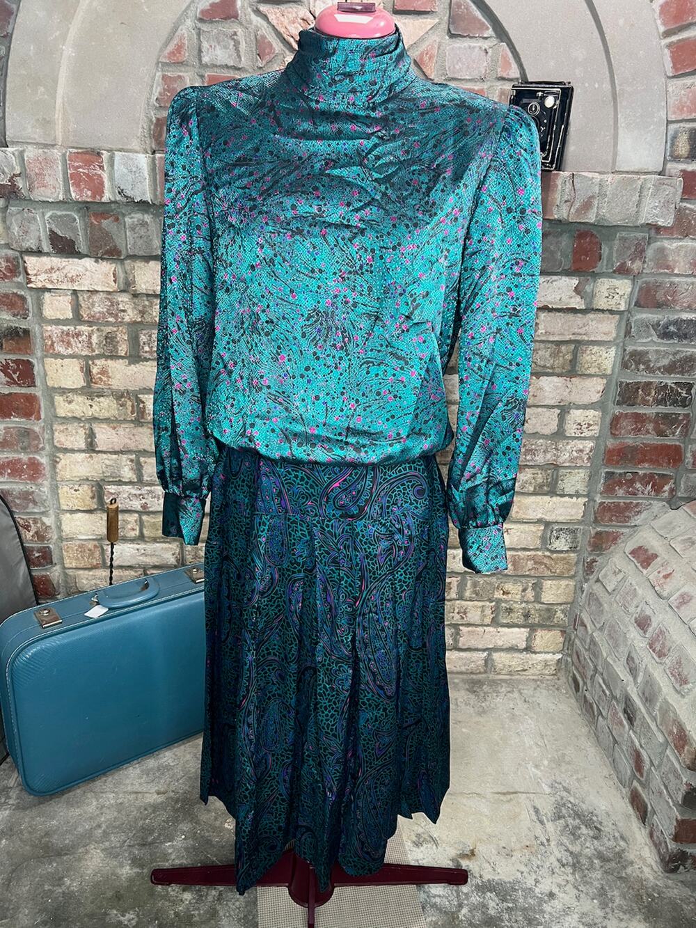 dress blouson vintage satin mock neck pleated skirt teal green fuchsia pink